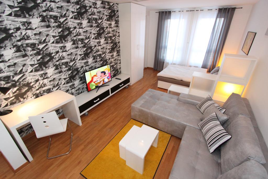 New Belgrade Apartment Neven, Parking 5 Evra Dan Экстерьер фото